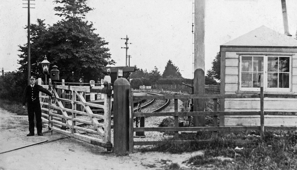 004.1 Langstone level crossing